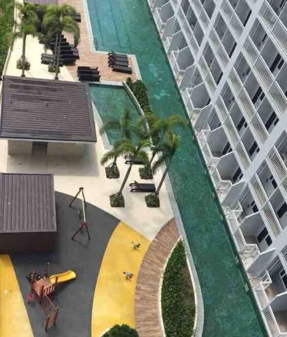 Breeze Residences - 1Br Unit With Balcony -Top Floor Manila Ngoại thất bức ảnh