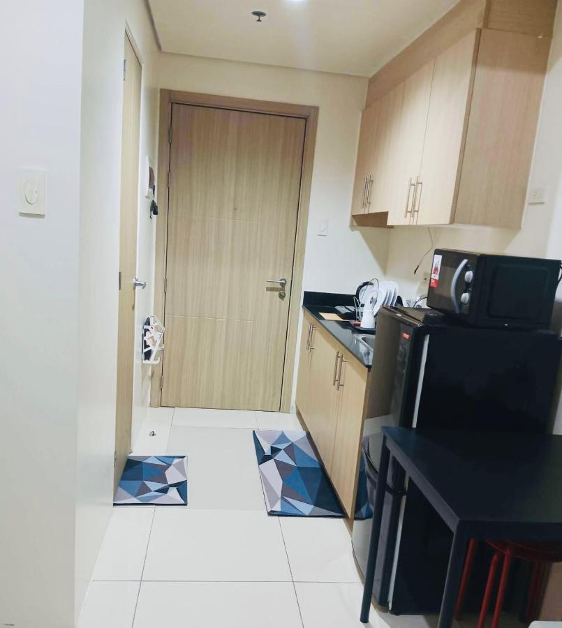 Breeze Residences - 1Br Unit With Balcony -Top Floor Manila Ngoại thất bức ảnh