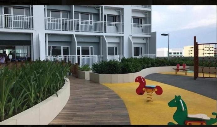Breeze Residences - 1Br Unit With Balcony -Top Floor Manila Ngoại thất bức ảnh
