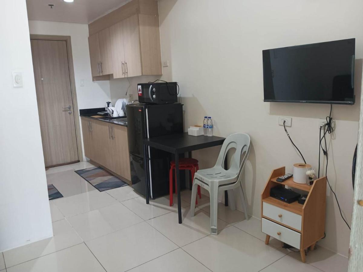 Breeze Residences - 1Br Unit With Balcony -Top Floor Manila Ngoại thất bức ảnh